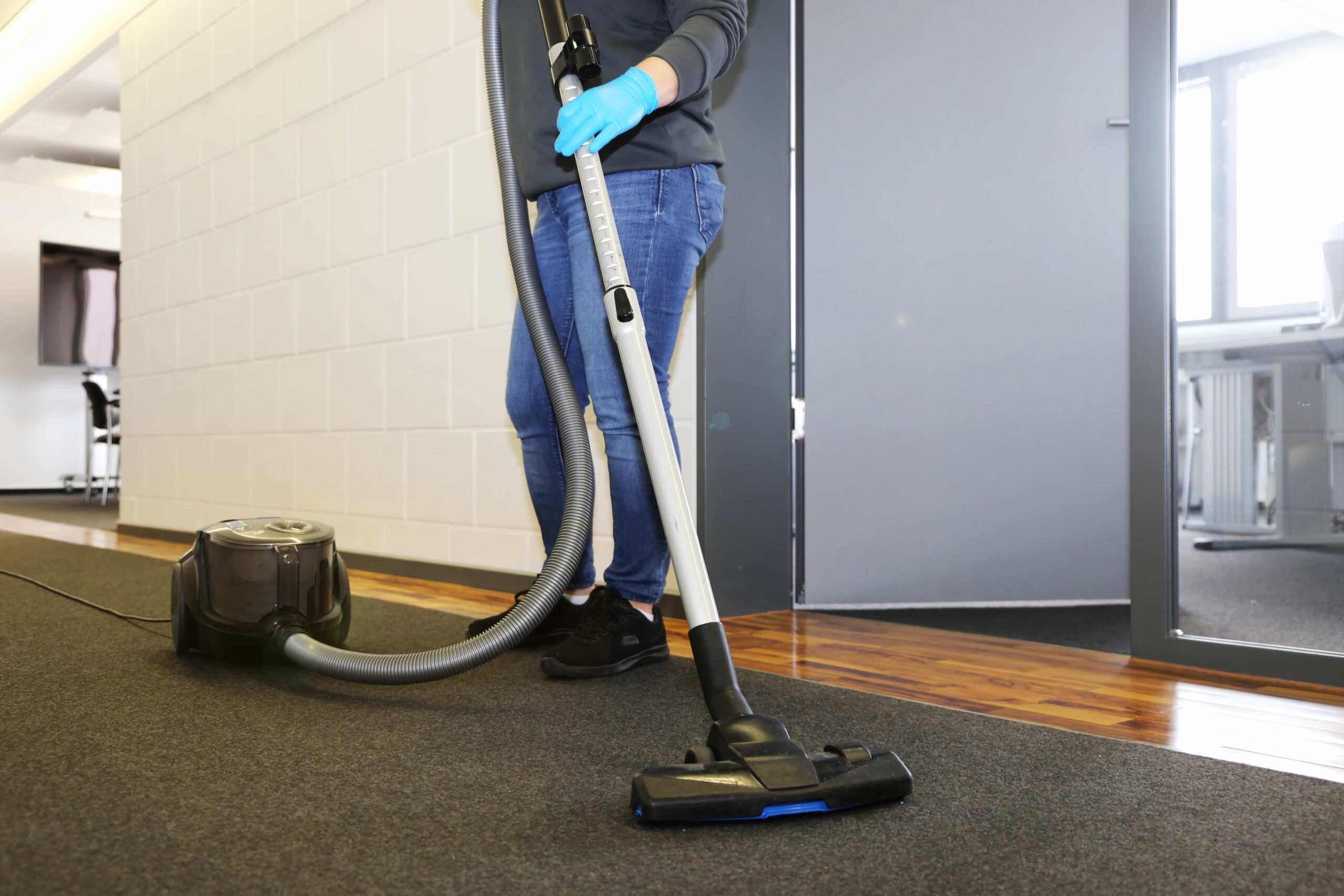 Maximising the Lifespan of Your Carpets With Professional Carpet Cleaning Services